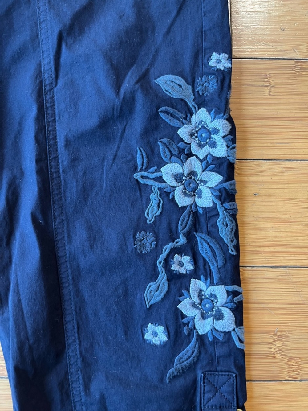 Soft Surroundings Navy Floral Embroidered Cargo Joggers - Picture 6 of 14
